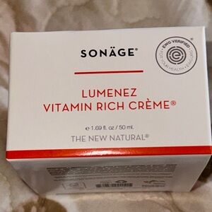 SONAGE LUMENEZ VITAMIN RICH CREME